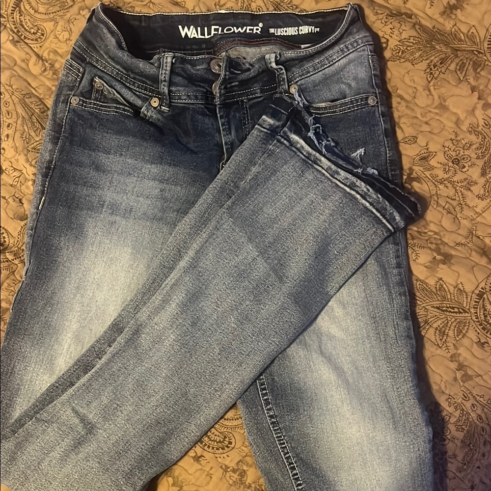 Wallflower Women's Classic Blue Bootcut Jeans